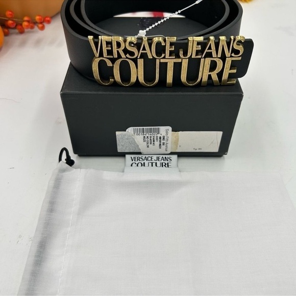 Women’s Versace jeans couture belt. Size 85 cm made in Italy. main image 7